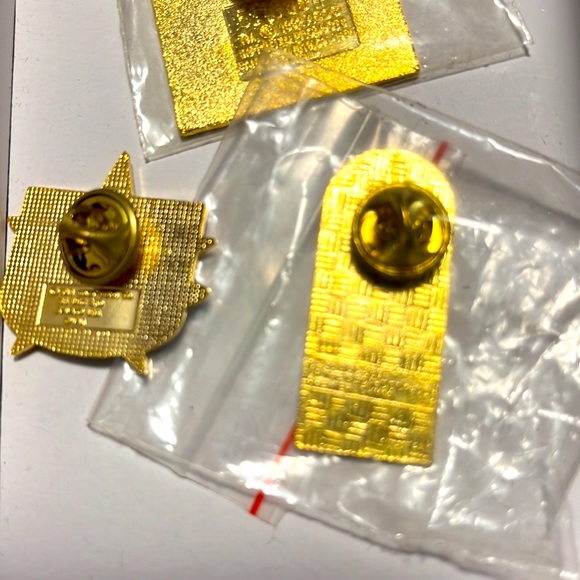 Three new Atlanta Olympics 1996 pins. New and Boxed. Great for collectibles - Picture 7 of 7